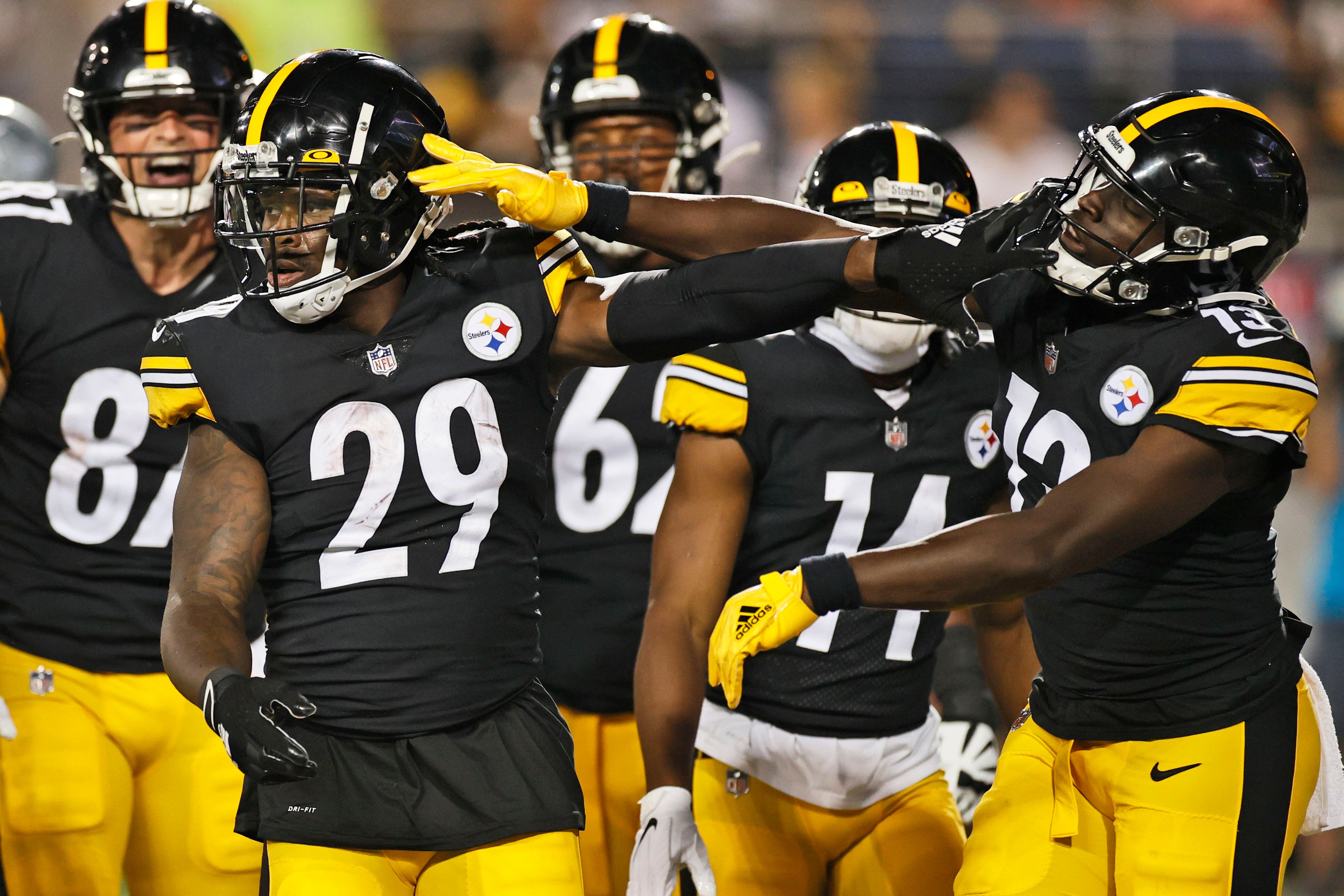 Steelers make roster moves ahead of MNF