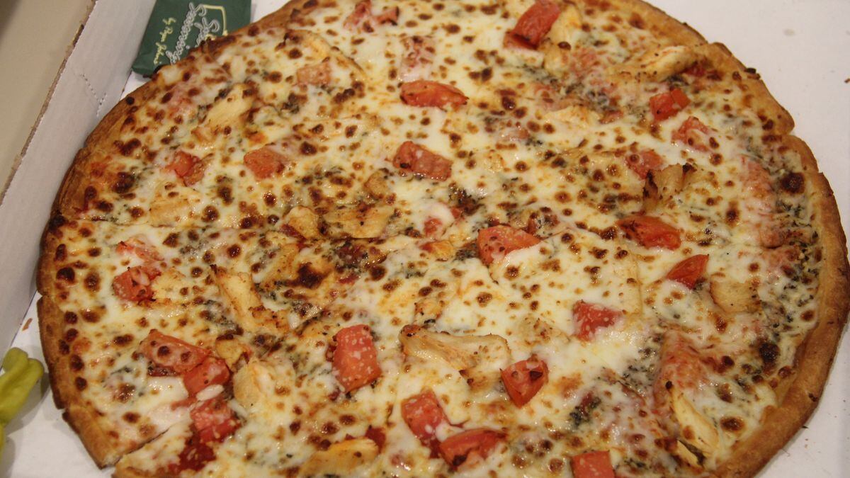 Summer Deal Papa Johns Adds New Grilled Chicken Margherita Pizza And