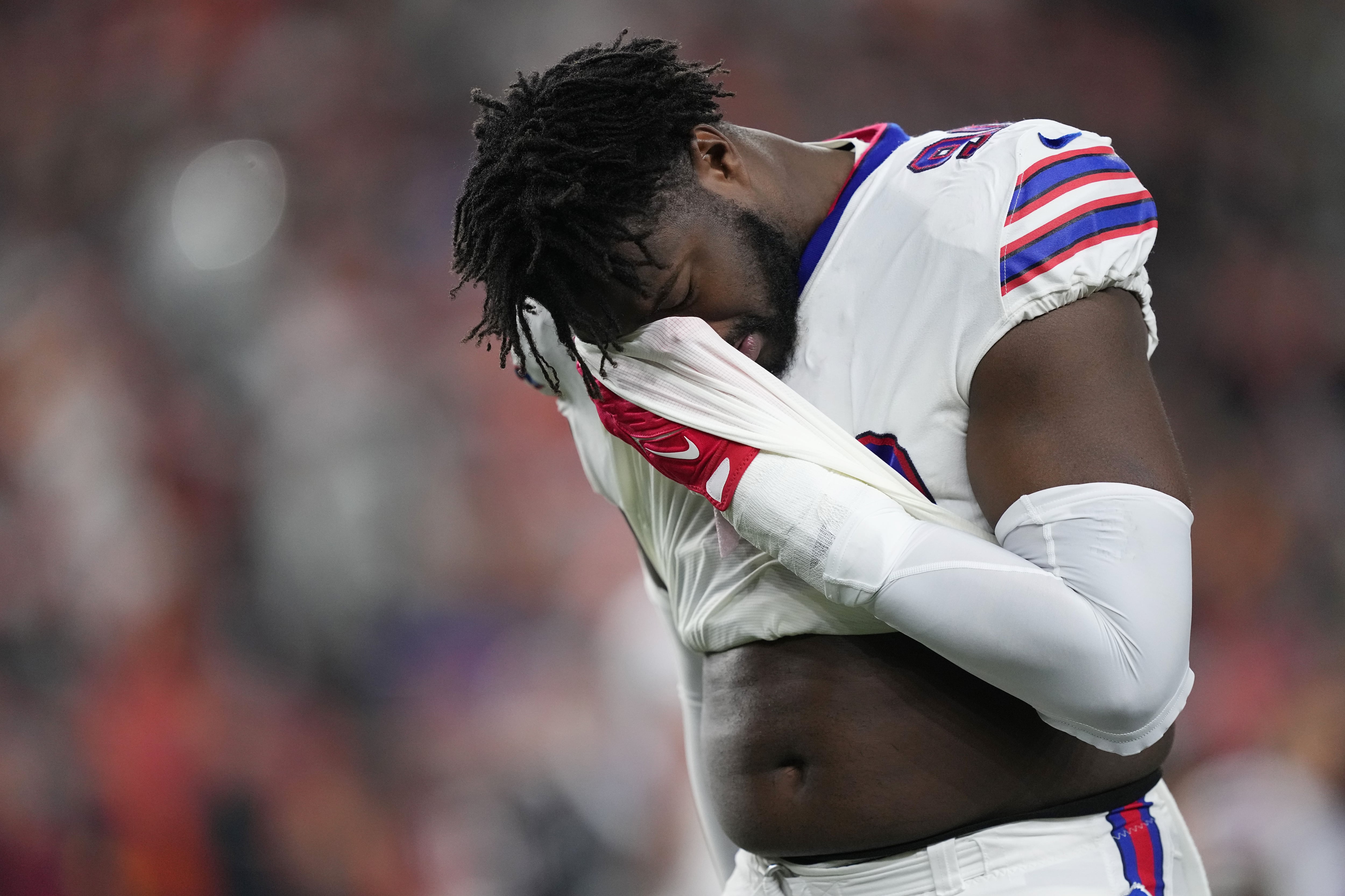 Damar Hamlin's Collapse Tests Buffalo Again: 'Karma Owes Us' - The New York  Times