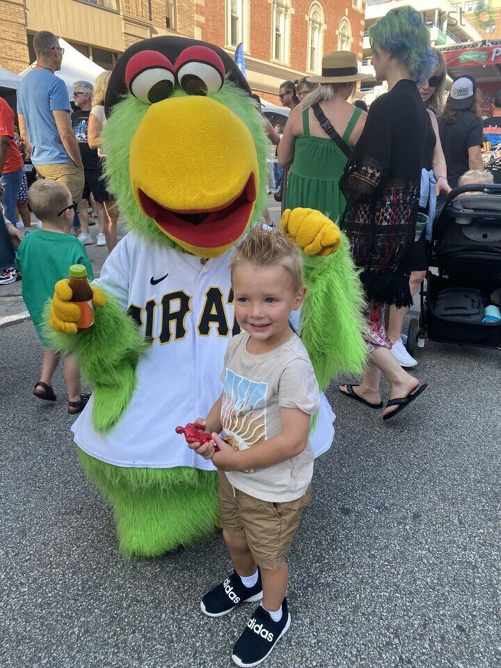 HPCC  Pirate Parrot Makes Surprise Visit to Highland Park Small Business