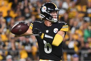 Pittsburgh Steelers' Kenny Pickett in spotlight in second season