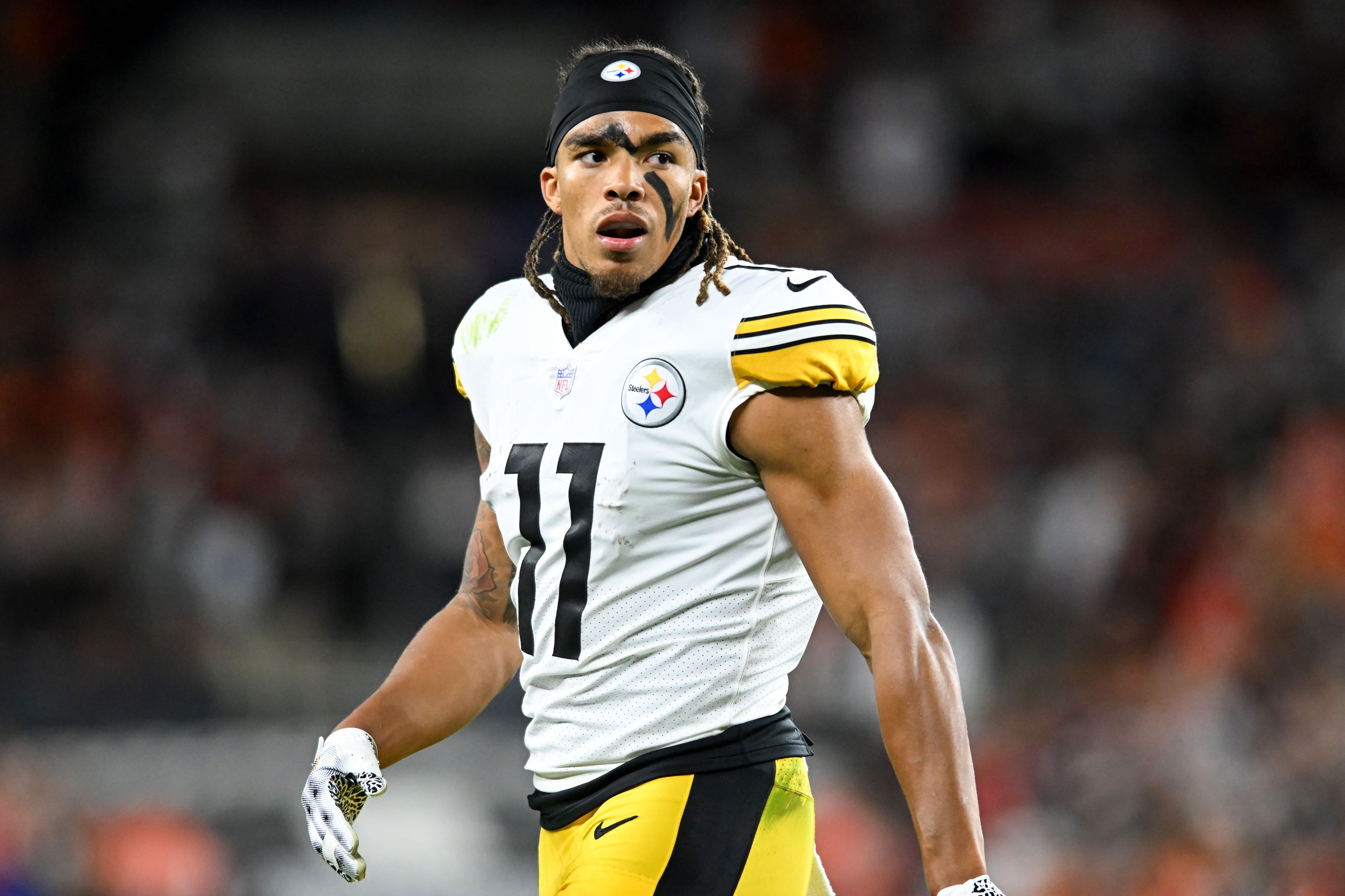 Chase Claypool Says He 'Would Love' Steelers to Trade for Julio